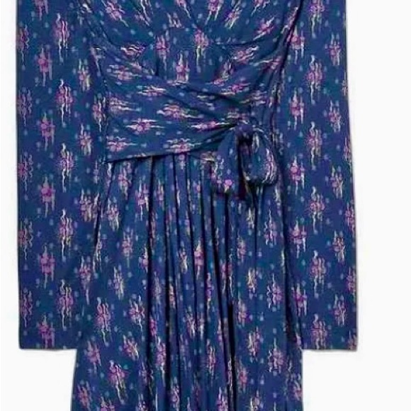 Elegant Navy Floral Dress - Picture 4 of 14